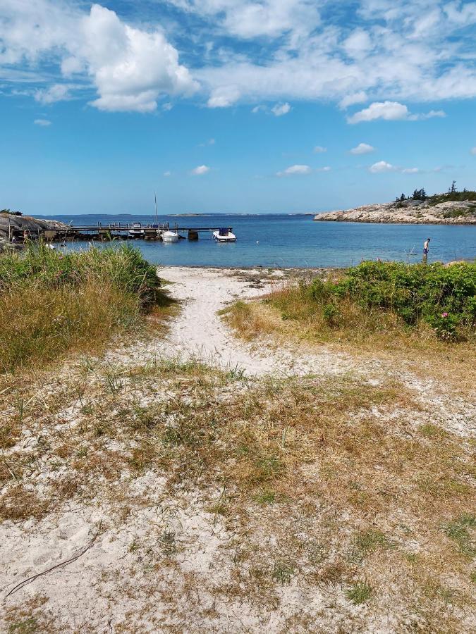 Guesthouse, Not Even A Minute Walk To The Ocean Kullavik Luaran gambar