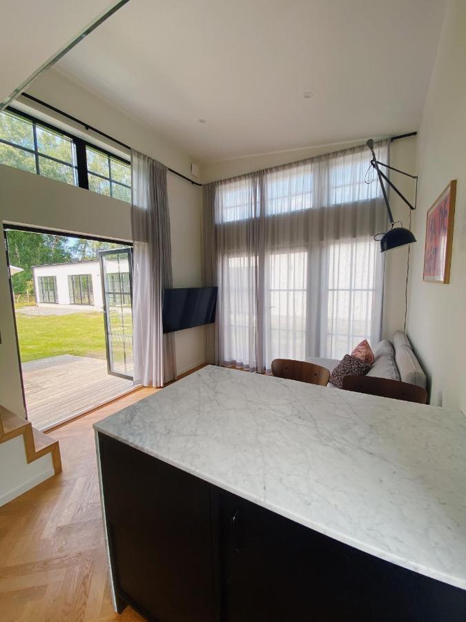 Guesthouse, Not Even A Minute Walk To The Ocean Kullavik Luaran gambar